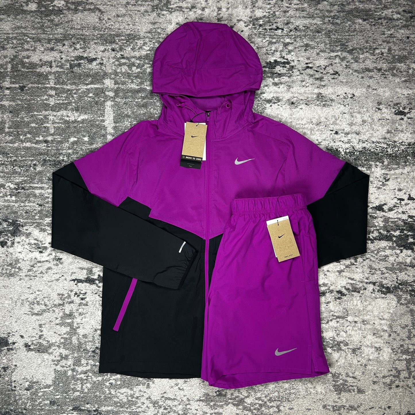 Nike Windrunner Jacket & Challenger Shorts Set