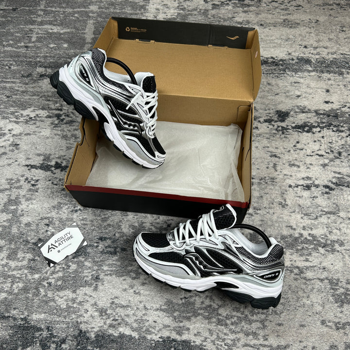 Saucony ProGrid Omni 9 Black White
