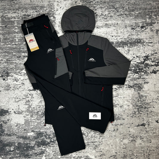 TRAILBERG BLACK / GREY
FALTENJURA TRACKSUIT