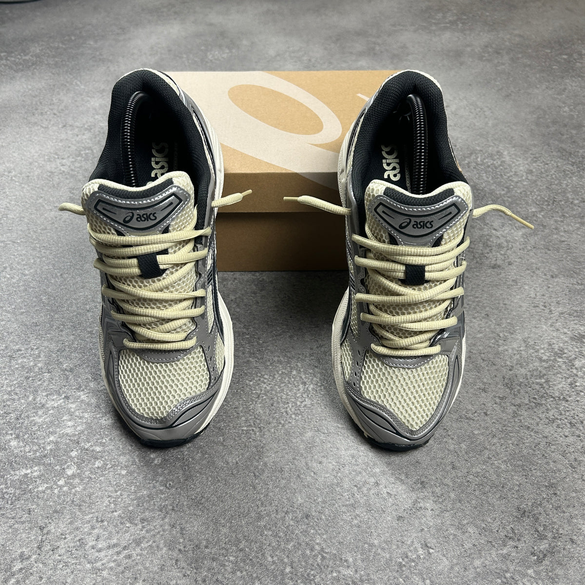 ASICS GEL-Kayano 14 Oyster White/Steeple Grey Trainers – view 4
