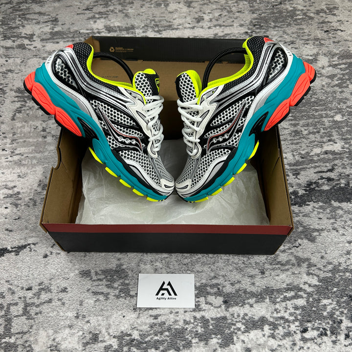 Saucony ProGrid Omni 9 Mutant