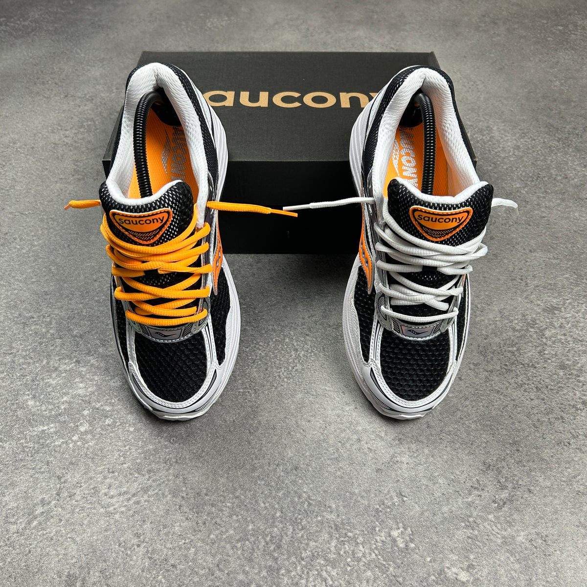 Saucony ProGrid Omni 9 White VO2 Orange Trainers – view 4