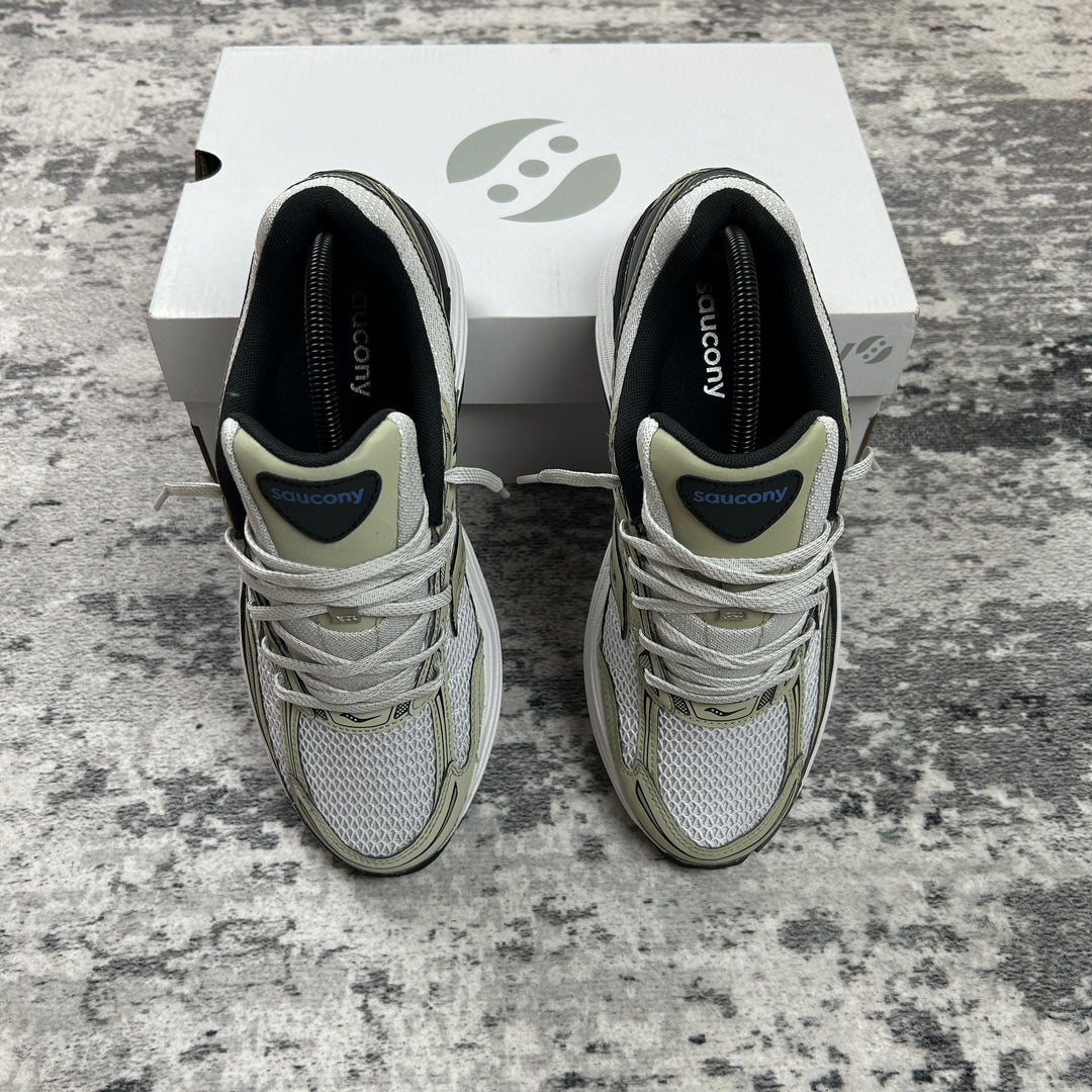 Saucony ProGrid Omni 9 Volt Navy