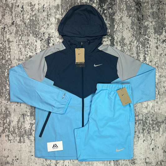 Nike Windrunner Jacket Aquarius Blue & Nike Challenger Shorts Set
